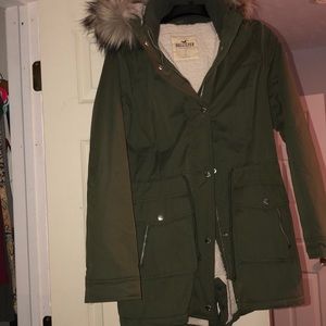 Hollister Sherpa lined army green jacket